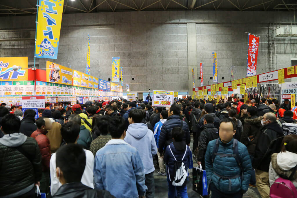  「釣具の即売会」では、関西の主要小売店が出店（写真は2019年撮影分） 