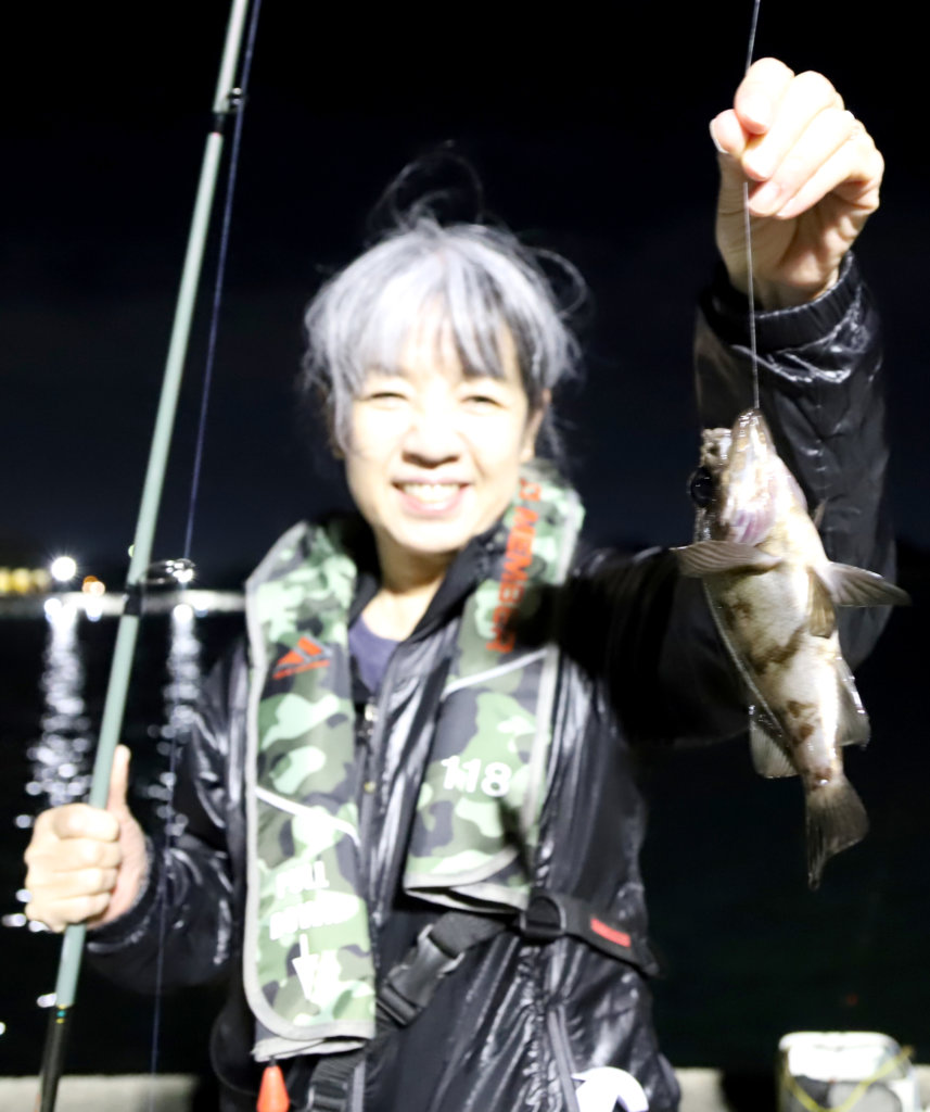 泉大津フェニックスで行われた海釣り体験イベントの様子