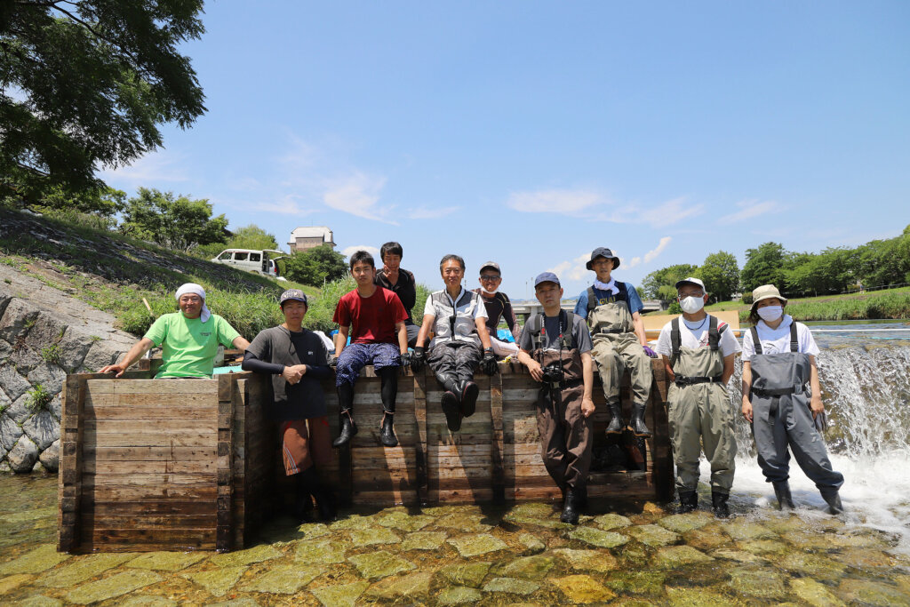 京の川の恵みを活かす会が設置した仮設魚道