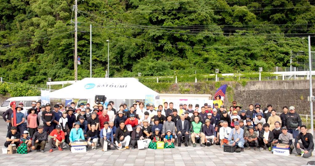 高知県知事杯釣り大会の集合写真
