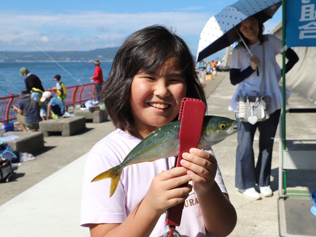 兵庫県釣針協同組合の「ふれあい親子釣り教室・海釣り大会」の釣果