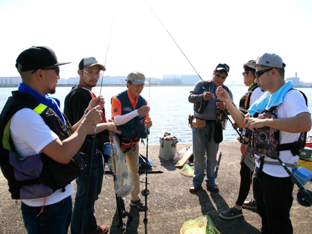 大島製作所の「落し込み釣り初心者講習会」の様子