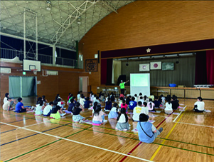 釣りを通じた環境学習の座学の様子