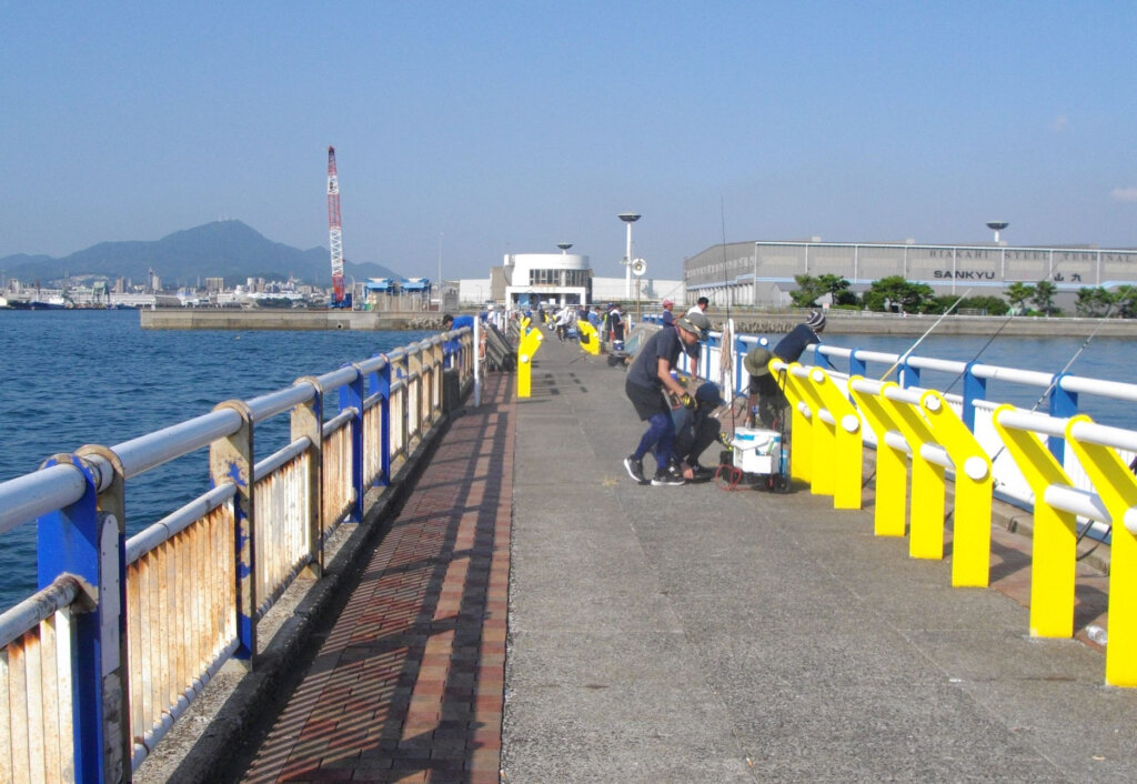 日明・海峡釣り公園