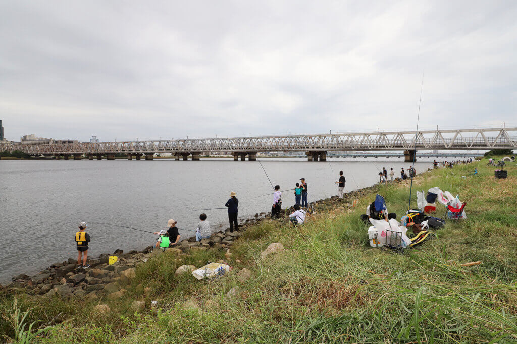 ファミリーハゼ釣り大会の大会風景