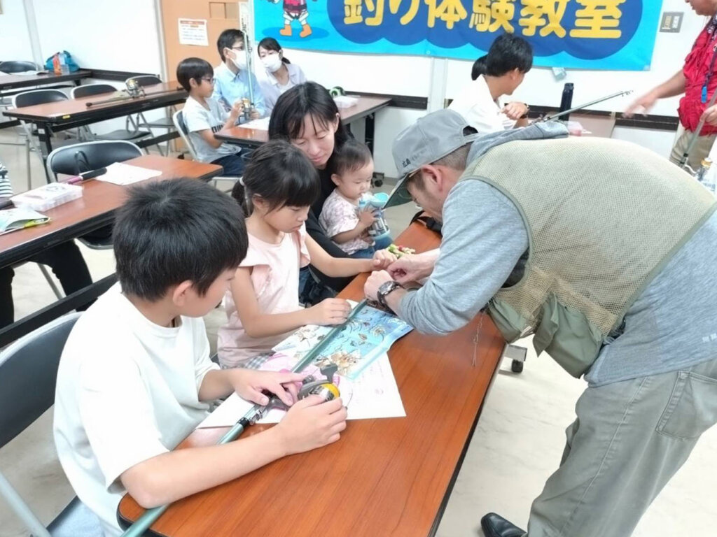 日本釣振興会広島県支部の座学教室の様子