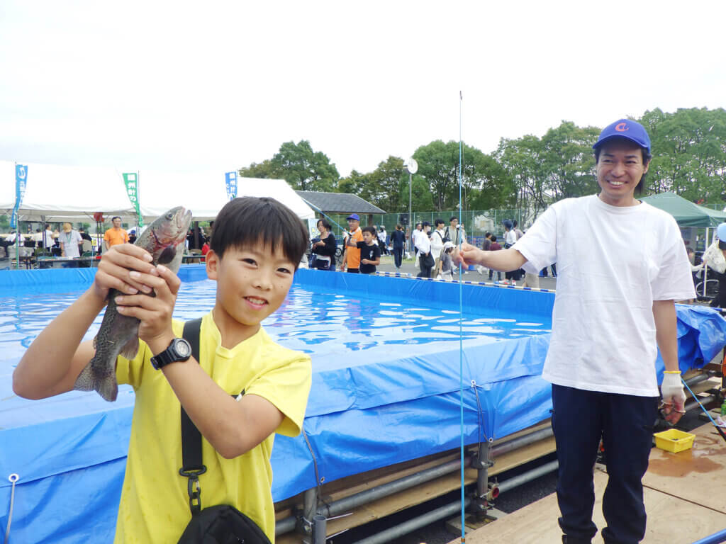 兵庫県釣針協同組合が行っている「釣り名人集まれ！」のコーナー