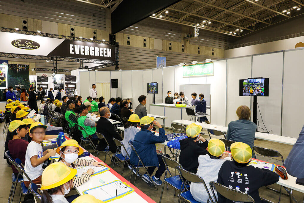 釣りの学校の授業風景