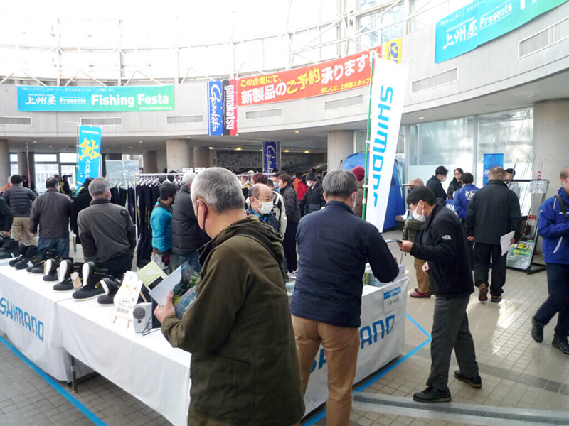 上州屋の北関東鮎展示受注会の様子